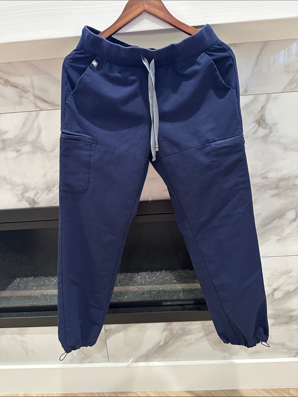 FIGS Women’s Navy Drawstring Jogger Pants